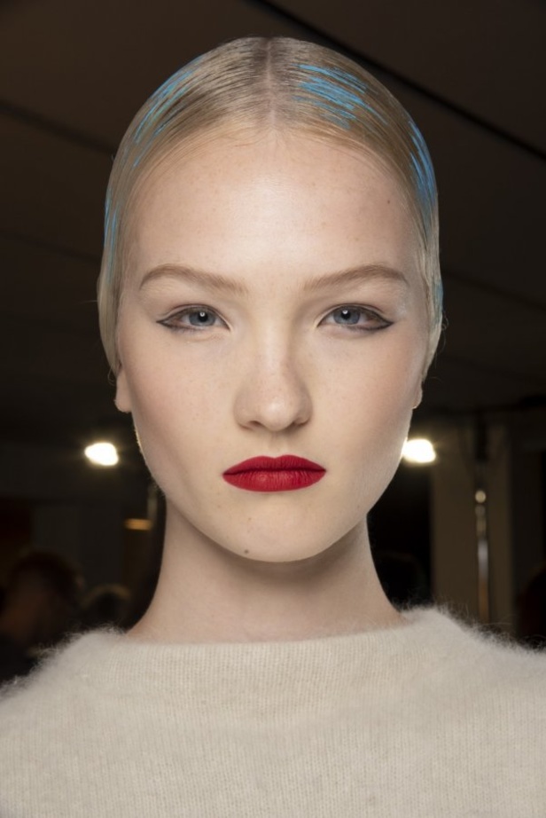 اسبوع الموضة في ميلان 2019  اخر صيحات MOSCHINO  لربيع وصيف 2020  