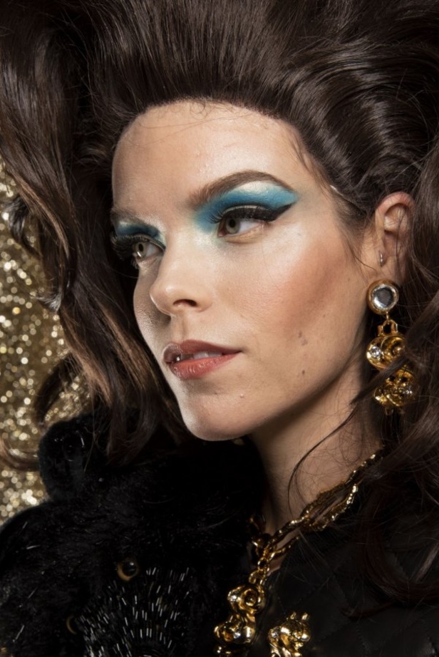 مجموعة Moschino  للألبسة الجاهزة لخريف و شتاء 2019