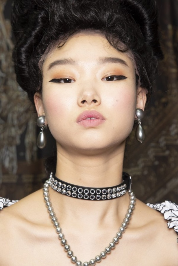 مجموعة موسكينو MOSCHINO لخريف وشتاء 2020-2021 من ميلانو