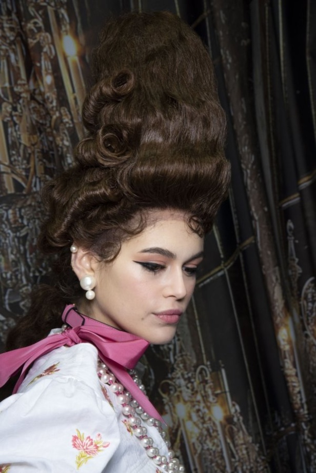 مجموعة موسكينو MOSCHINO لخريف وشتاء 2020-2021 من ميلانو