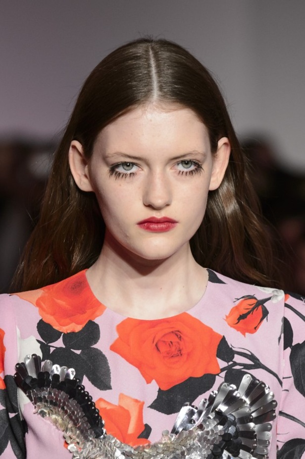 عرض أزياء Msgm لخريف وشتاء 2017