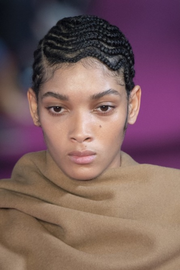 مجموعة الالبسة الجاهزة من  MSGMلخريف وشتاء 2020-2021