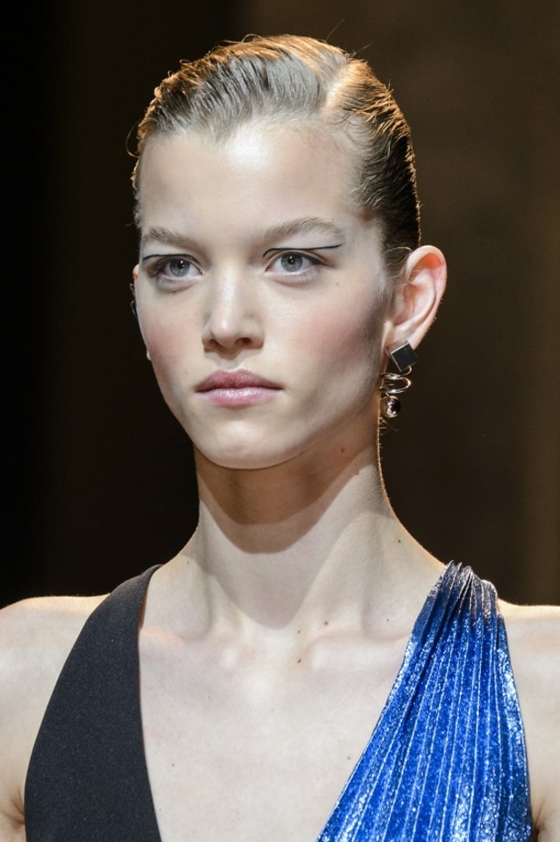 عرض أزياء موغلر لموسم خريف وشتاء 2017