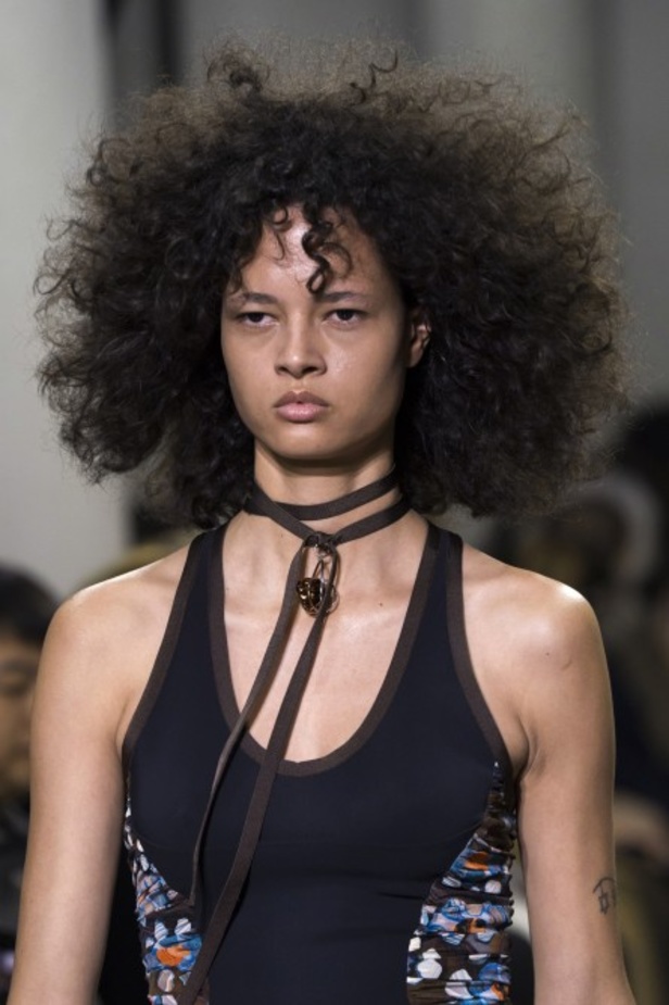 عرض أزياء موغلر لموسم خريف وشتاء 2019