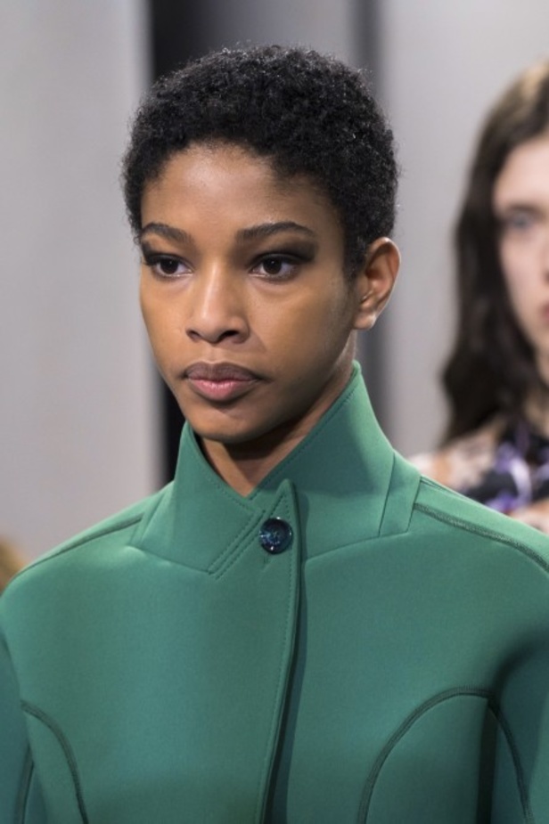 عرض أزياء موغلر لموسم خريف وشتاء 2019