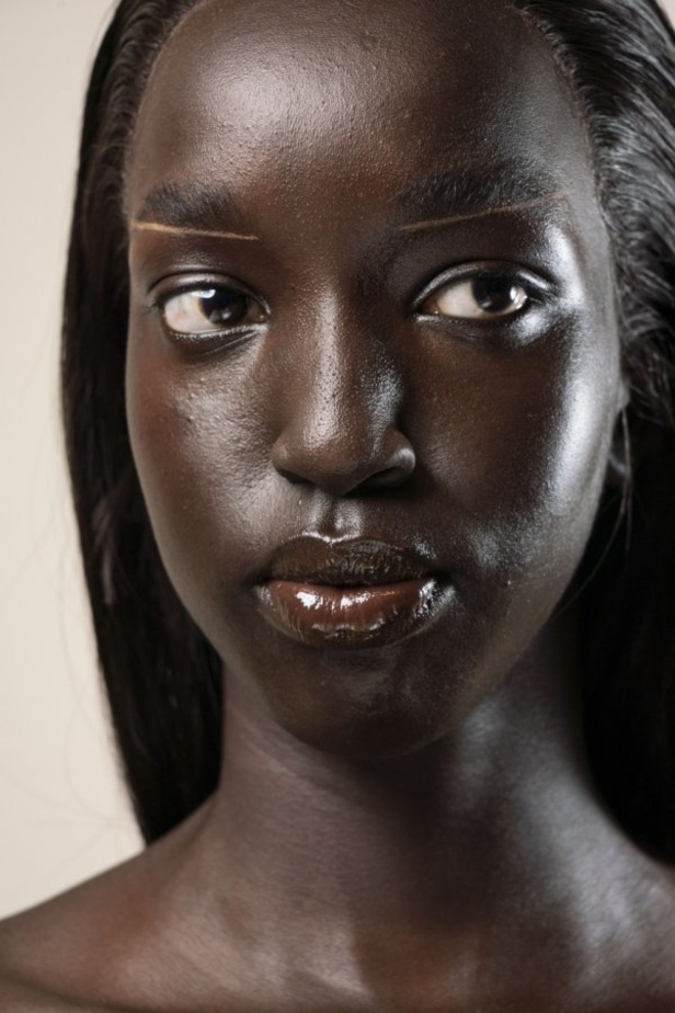 اسبوع الموضة في باريس 2019 عرض أزياء MUGLER لربيع وصيف 2020