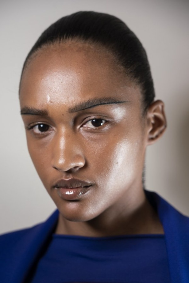 اسبوع الموضة في باريس 2019 عرض أزياء MUGLER لربيع وصيف 2020