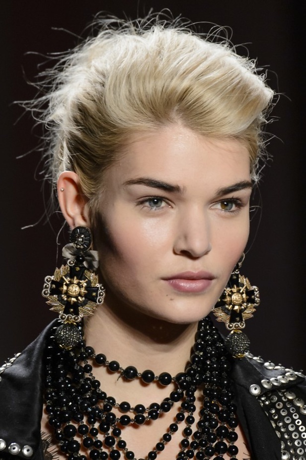 عرض أزياء نعيم خان لخريف وشتاء 2017