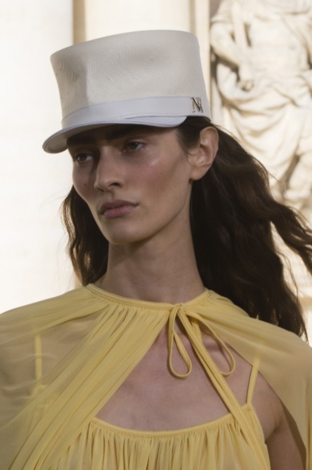 عرض أزياء Nina Ricci لموسم ربيع وصيف ٢٠١٨ !