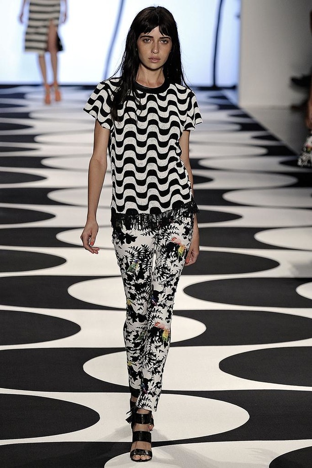 Nicole Miller : تمايلي على أنغام الكوباكابانا..