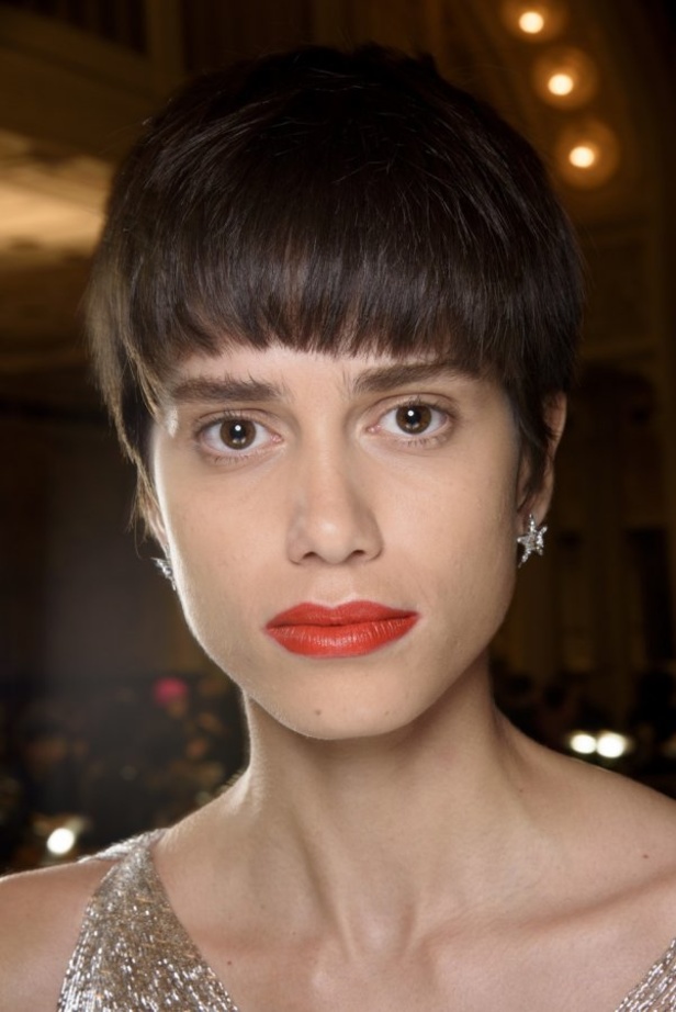 مجموعة اوسكار دي لارنتا من اسبوع الموضة في نيويورك 2020 