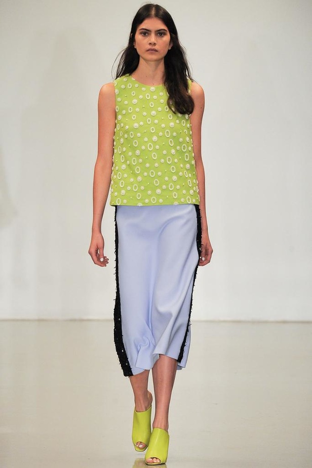 Osman: قصات عملية ومريحة بنقشات منقطة