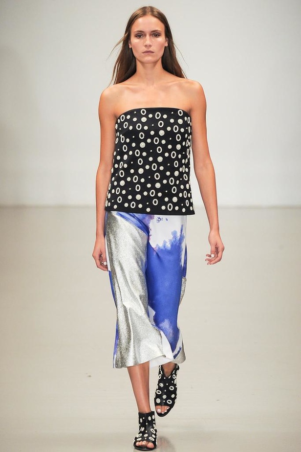 Osman: قصات عملية ومريحة بنقشات منقطة