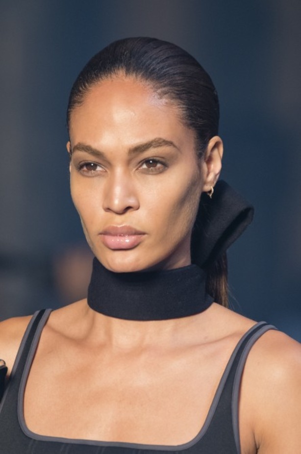 عرض أزياء Off White لخريف وشتاء ٢٠١٨ !