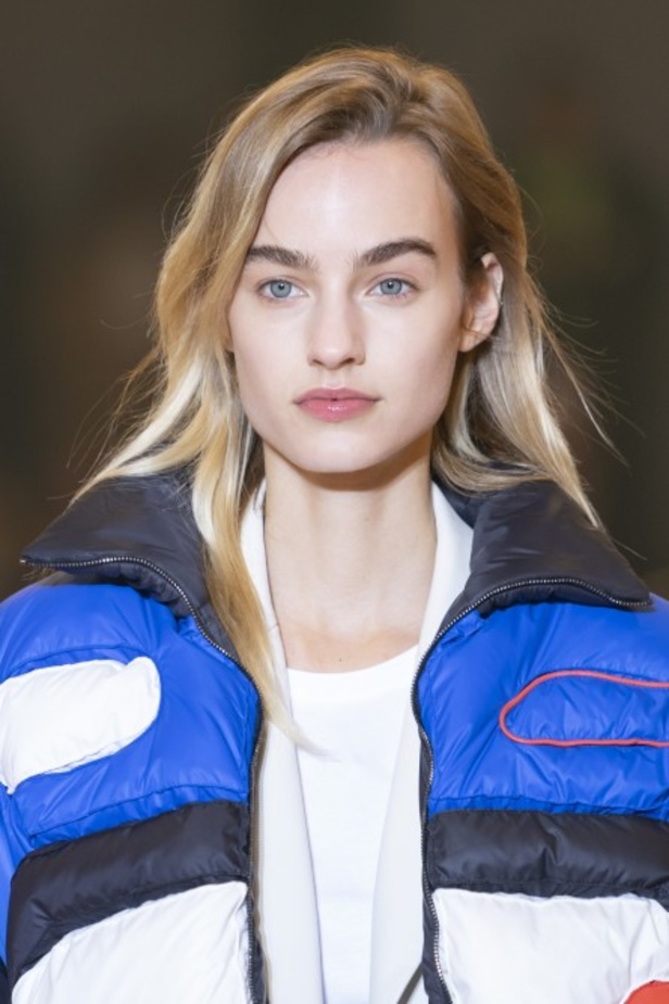 مجموعة off-White للألبسة الجاهزة لخريف 2019