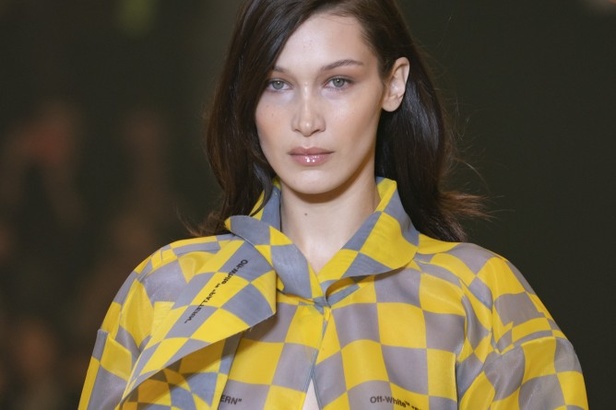 مجموعة off-White للألبسة الجاهزة لخريف 2019