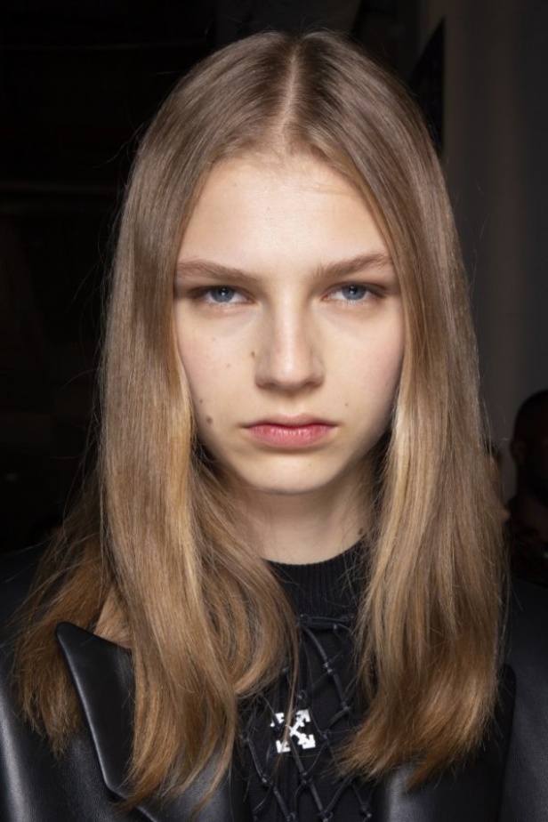 عرض مجموعة Off white بحس رياضي فاخر 