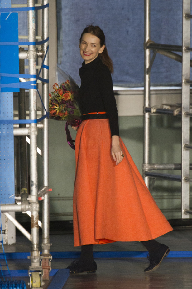 Roksanda Ilincic: معرض من الفنون بتصاميم راقية