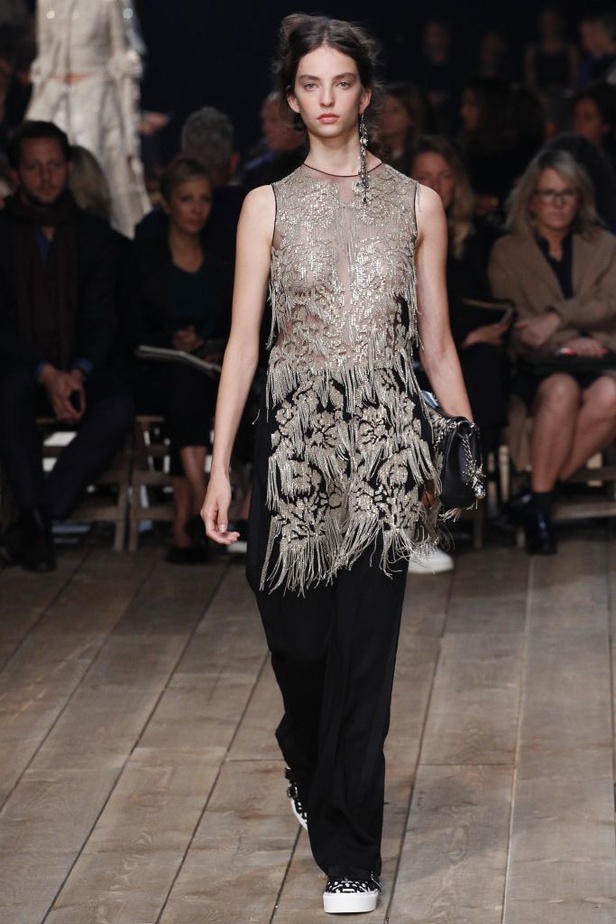 مجموعة Alexander McQueen لربيع و صيف 2016