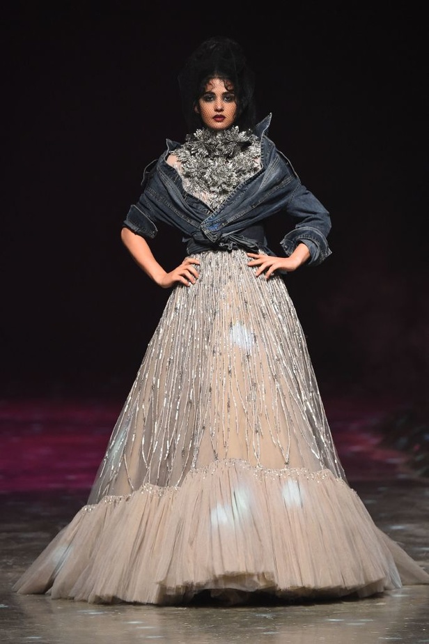 ظلام وقوة ظغت على مجموعة Amato by Furne One