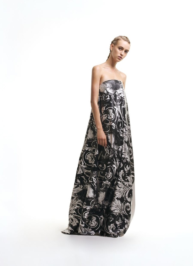 الذهب الأسود يغمُر مجموعة Ziad Ghanem 