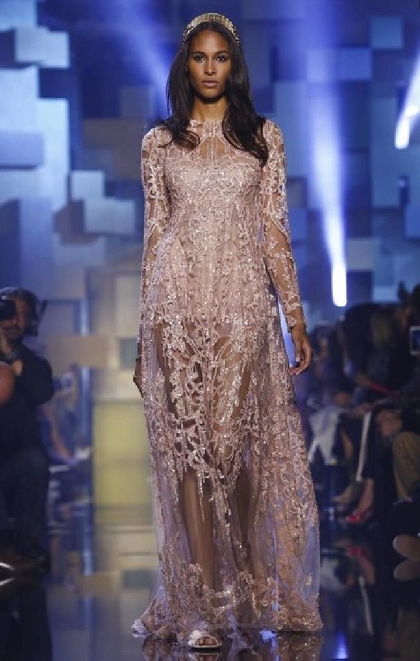 Elie Saab يُهدي زوجته مجموعة من الذهب!