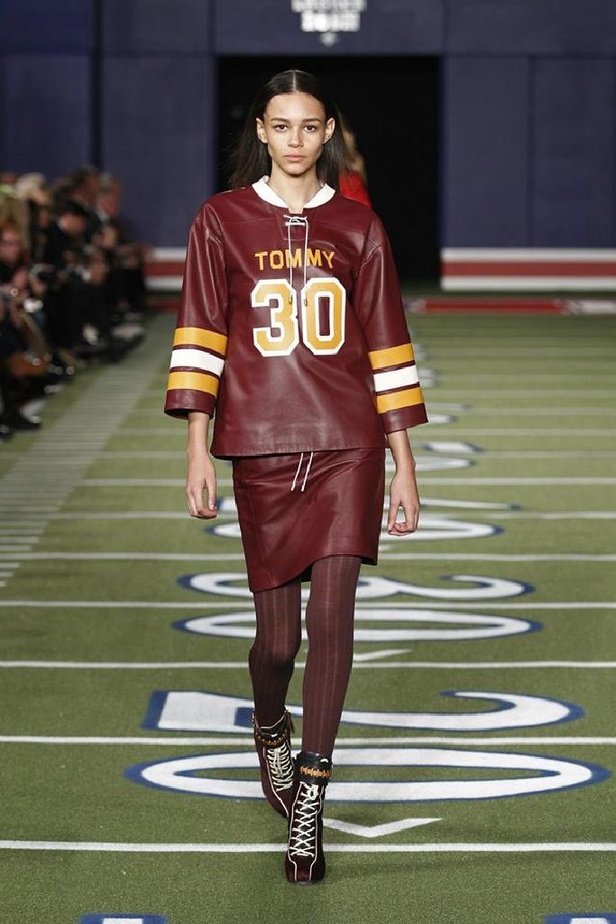 تشبّثي بكامل جنونك مع خريف Tommy Hilfiger