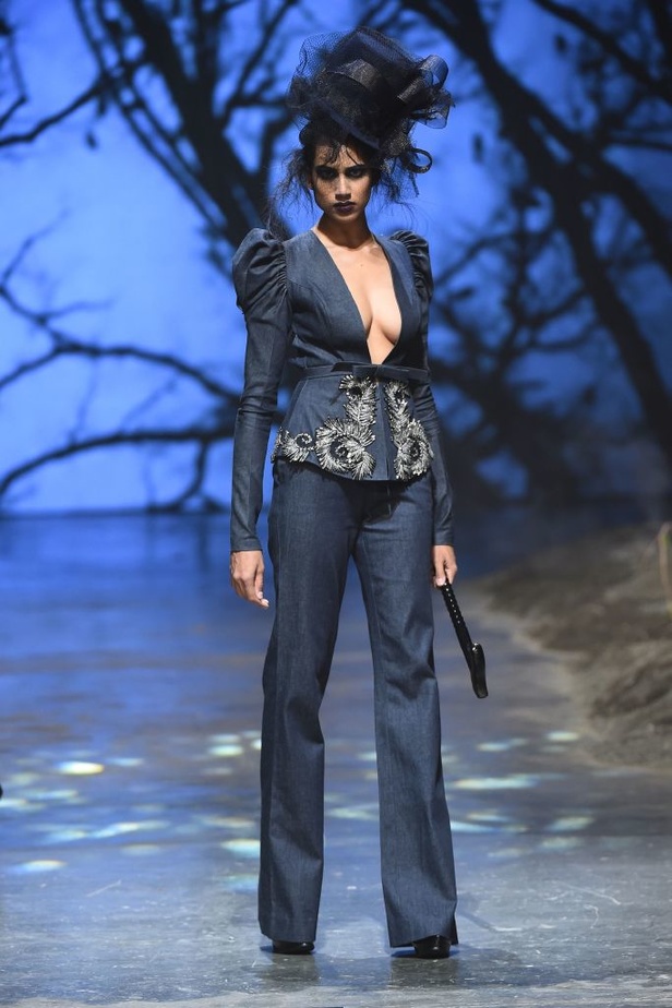 ظلام وقوة ظغت على مجموعة Amato by Furne One