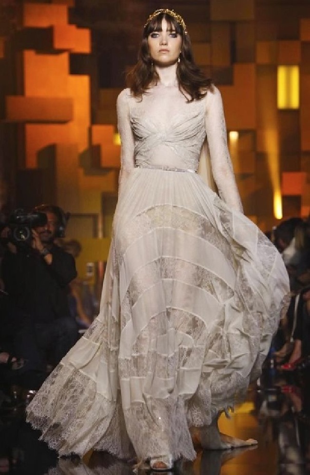 Elie Saab يُهدي زوجته مجموعة من الذهب!