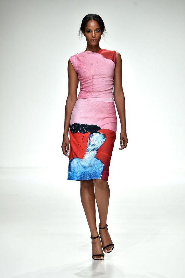 عرض ازياء زينة برسلي لربيع و صيف 2016