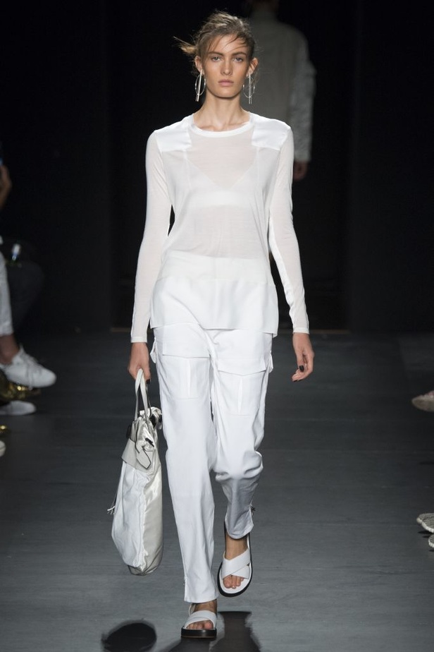 أناقة رياضية وعصرية في عرض Rag & Bone