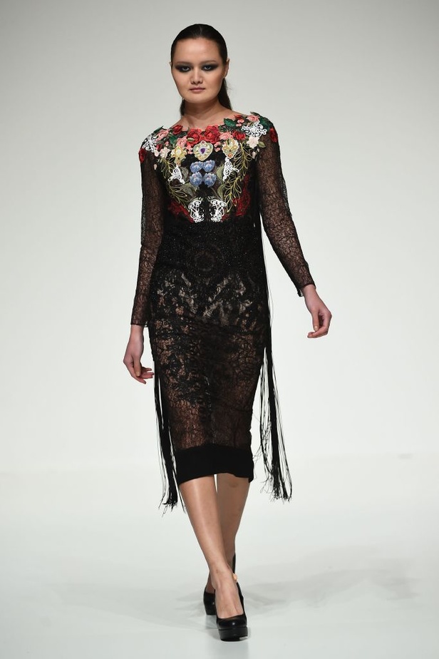 أناقة ورقي في مجموعة Hussein Bazaza 