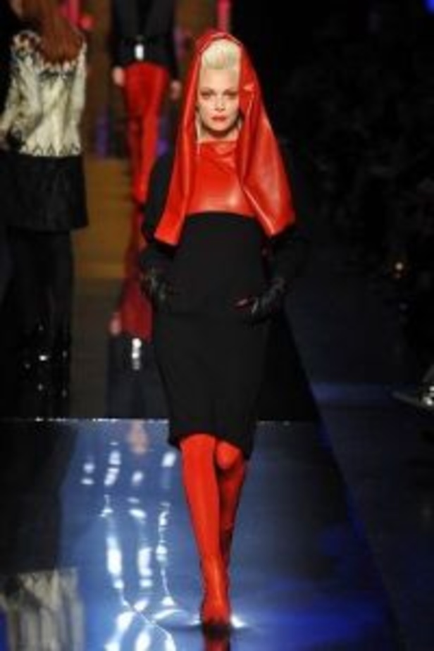 الأنوثة بكل قوّتها بتصاميم من Jean Paul Gaultier
