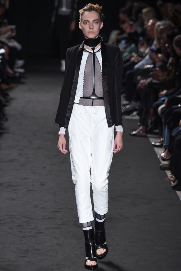 مجموعة Ann Demeulemeester لربيع و صيف 2016