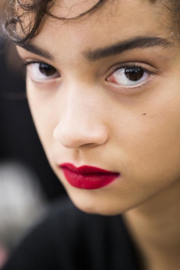 عرض برادا لخريف وشتاء 2016-2017