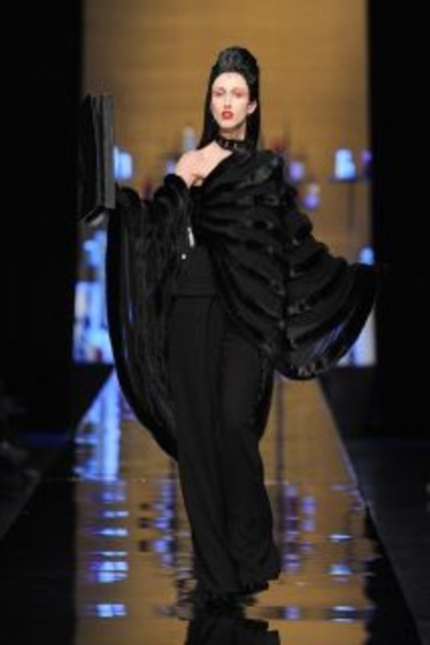 الأنوثة بكل قوّتها بتصاميم من Jean Paul Gaultier