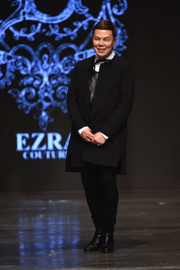 Ezra يتوّج امرأته ملكة على عرش الأناقة