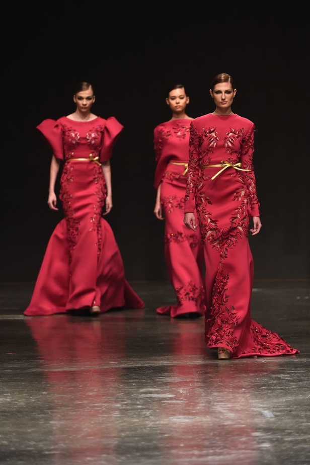 Ezra يتوّج امرأته ملكة على عرش الأناقة