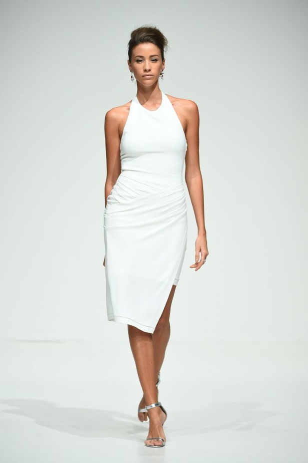 البساطة الراقية العنوان الأبرز "عائشة رمضان"