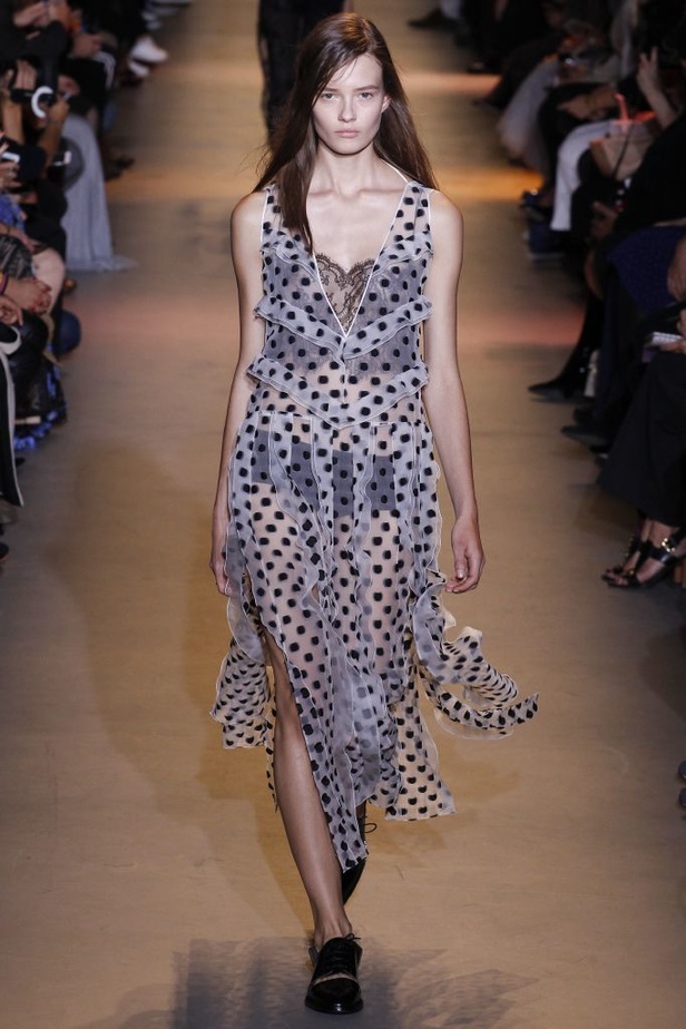 مجموعة John Galliano لربيع و صيف 2016