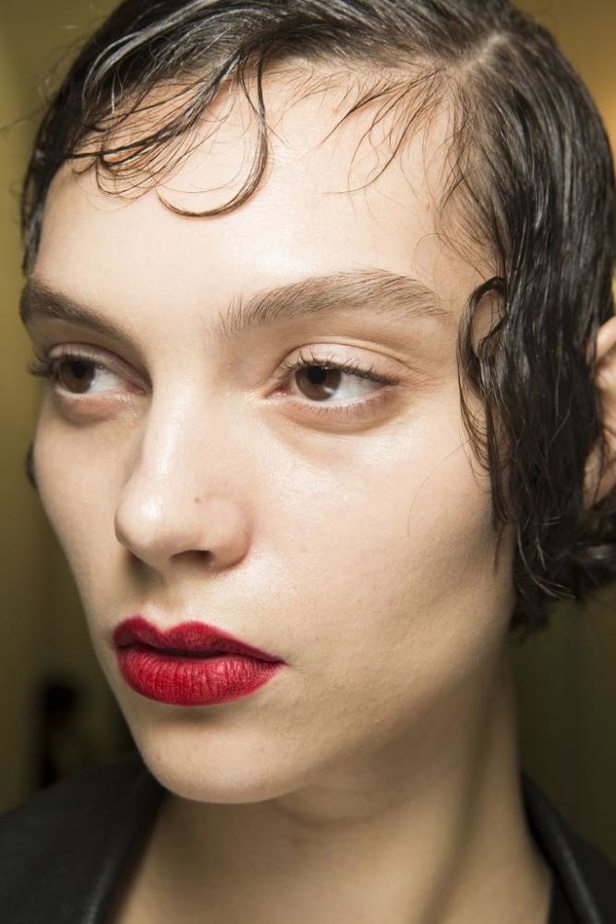 عرض برادا لخريف وشتاء 2016-2017