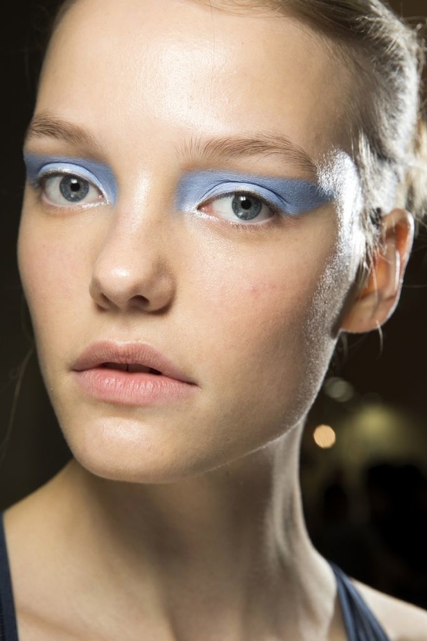 فرساتشي ترسم خيوطا جديدة في اسبوع الهوت كوتور