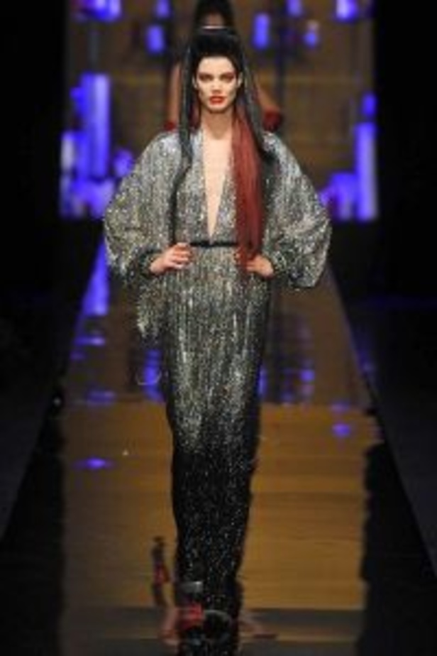 الأنوثة بكل قوّتها بتصاميم من Jean Paul Gaultier