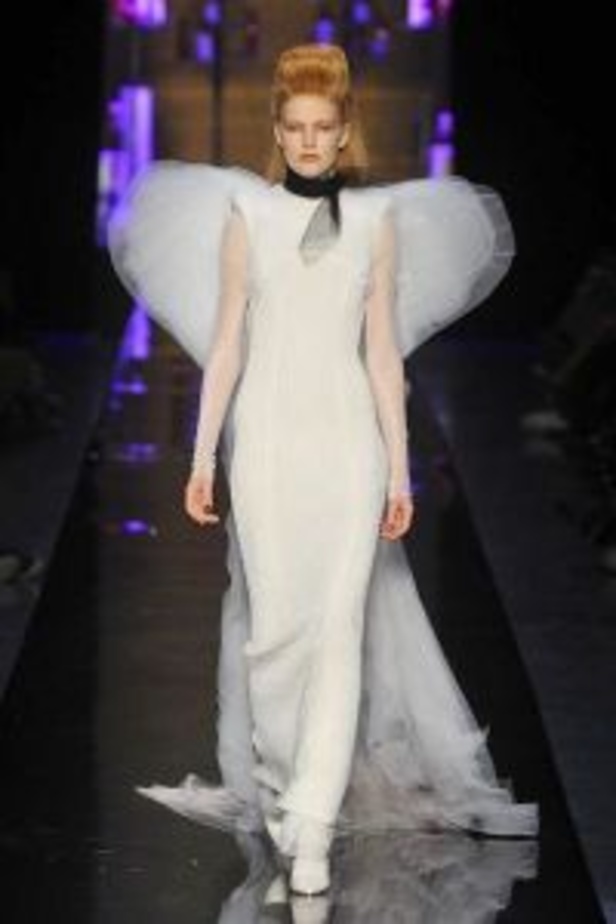 الأنوثة بكل قوّتها بتصاميم من Jean Paul Gaultier