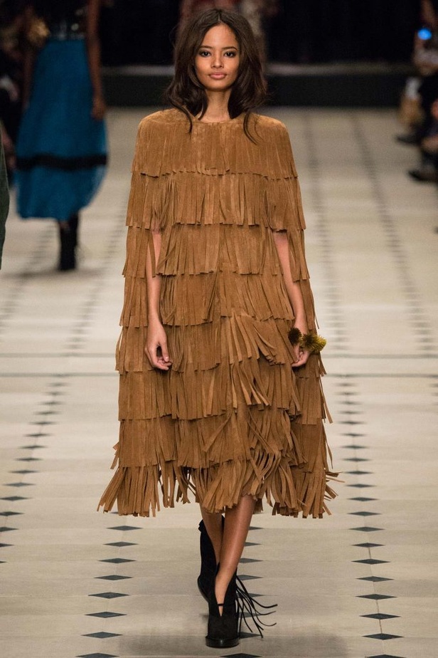 حرفة عالية وألوان رائعة لدى Burberry Prorsum