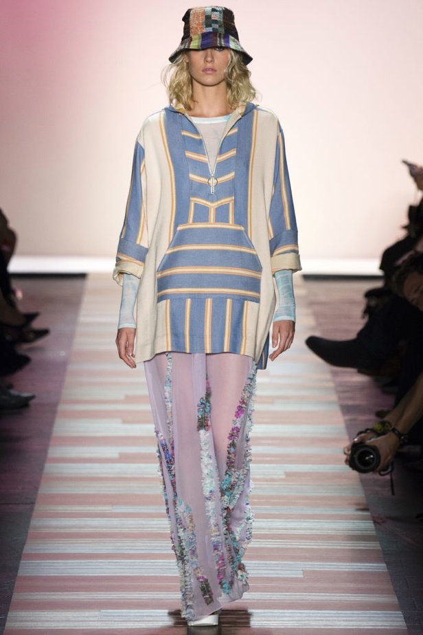 BCBG Max Azria يصطحبنا في رحلة إلى كاليفورنيا!