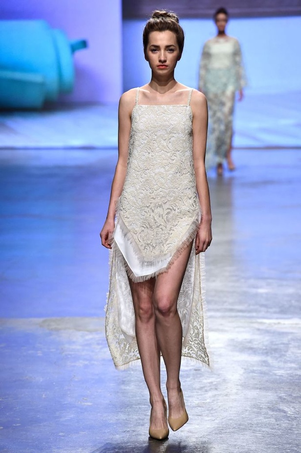 عرض ازياء MADIYAH AL SHARQI لربيع و صيف 2016