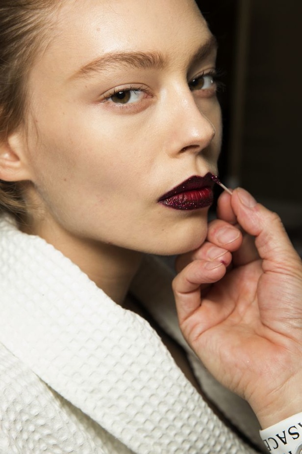 فرساتشي ترسم خيوطا جديدة في اسبوع الهوت كوتور