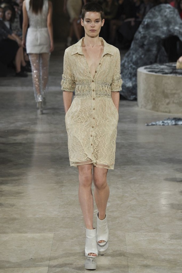 مجموعة Iris Van Herpen لربيع و صيف 2016