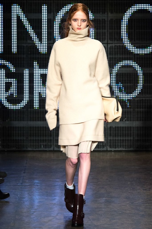 DKNY تصاميم عصرية مع طابع ذكوري